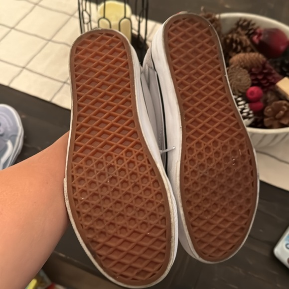 Vans Old Skool Low top sneakers. Grey and white. EUC. Size Men’s 5. - Picture 3 of 8